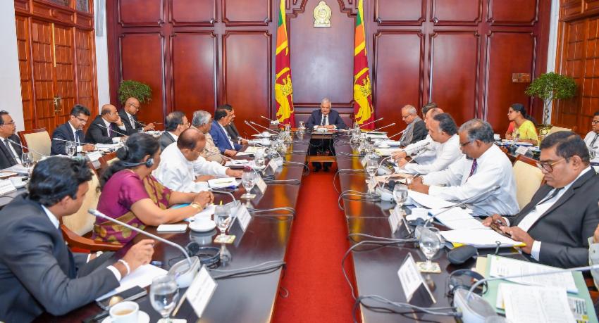 President meets Provincial Governors